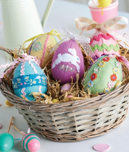 Spring Easter Tree Egg Decorations - Free sewing patterns - Sew Magazine