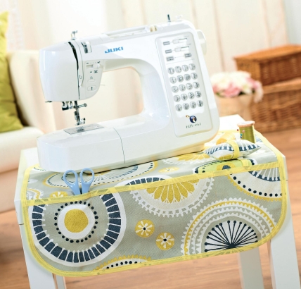 Geometric Print Sewing Machine Mat - Free sewing patterns - Sew Magazine
