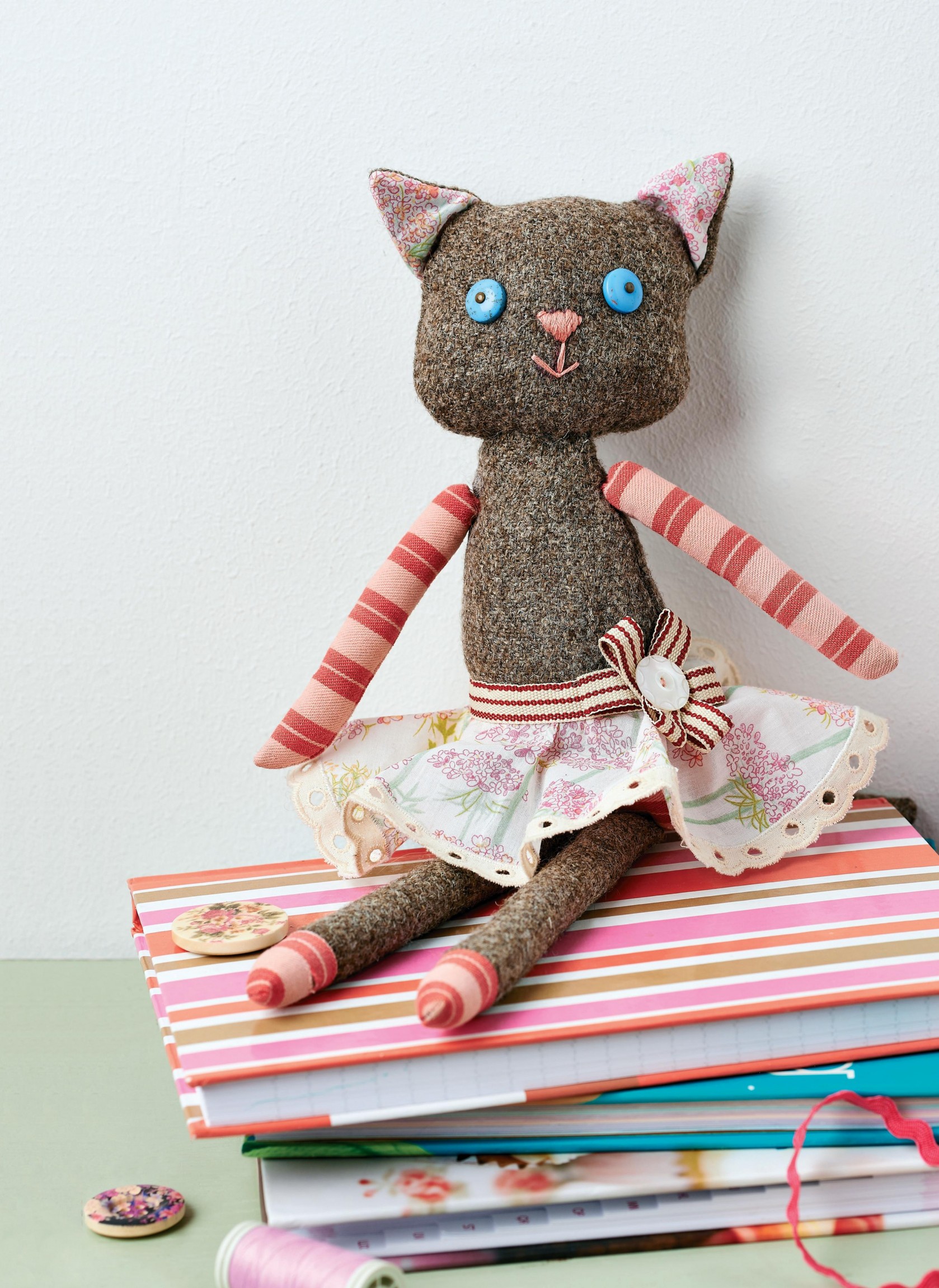 Tweed Cat Doll Free sewing patterns Sew Magazine