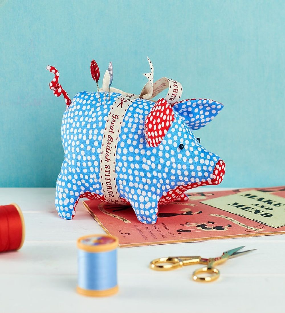 Piggy Pincushion - Free sewing patterns - Sew Magazine